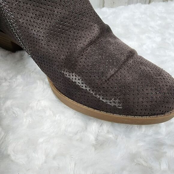 Universal Thread Ankle Perforated Suede Bootie Brown Size 8 - Picture 8 of 9